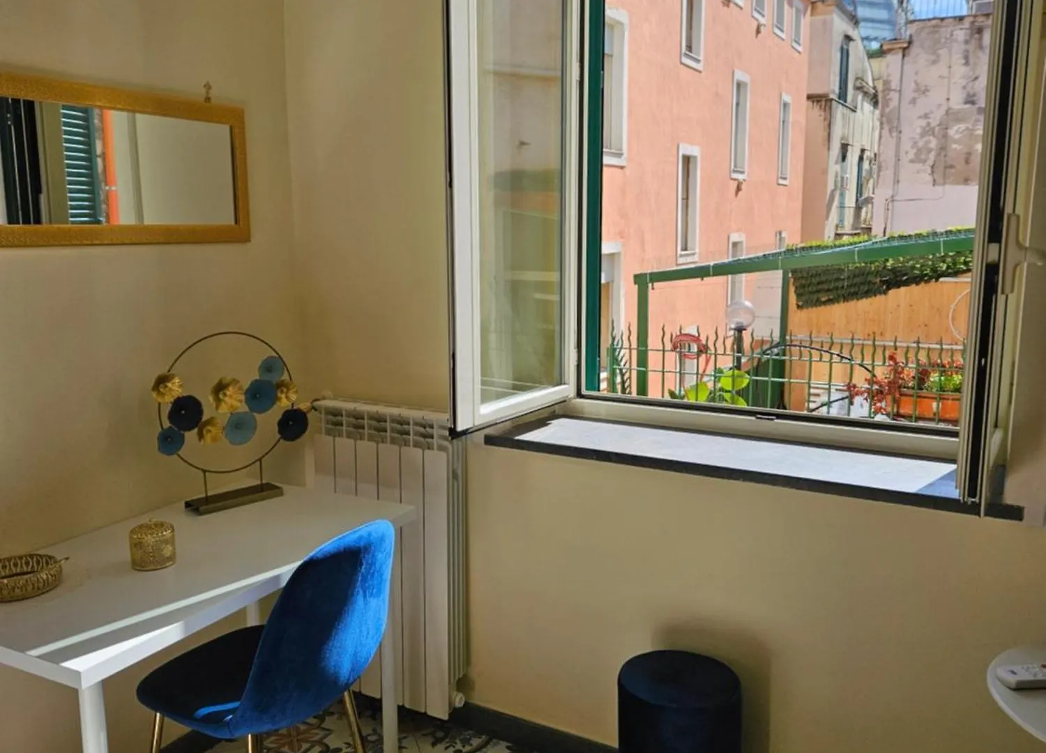 Maison Nonna Raffaela A Toledo Napoli Daire